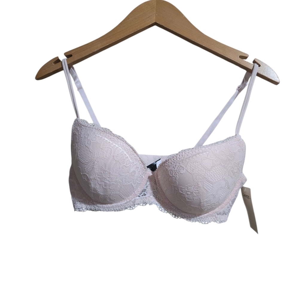 Elegant Lace Women's Bra in Soft Pink Padded. Brand New With Tags Size 36C